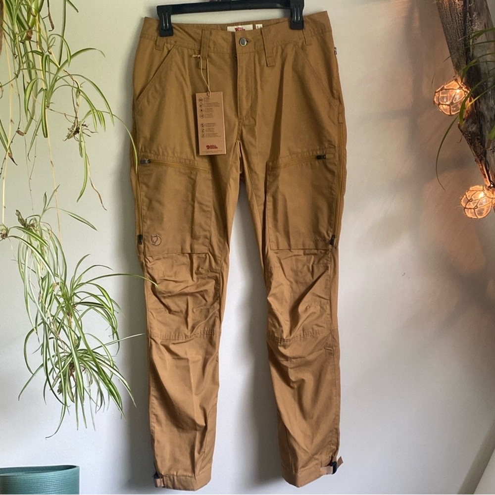 Fjallraven women’s Brown hiking Pants NWT organic cotton